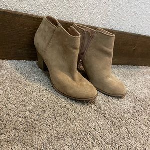 Old Navy booties